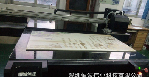 UV平板打印機(jī)加工超大型產(chǎn)品怎樣算價格？